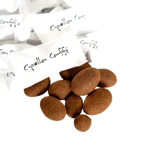 Mandle v mliečnej čokoláde a škorici — kávové príslušenstvo | Cipolla Caffé