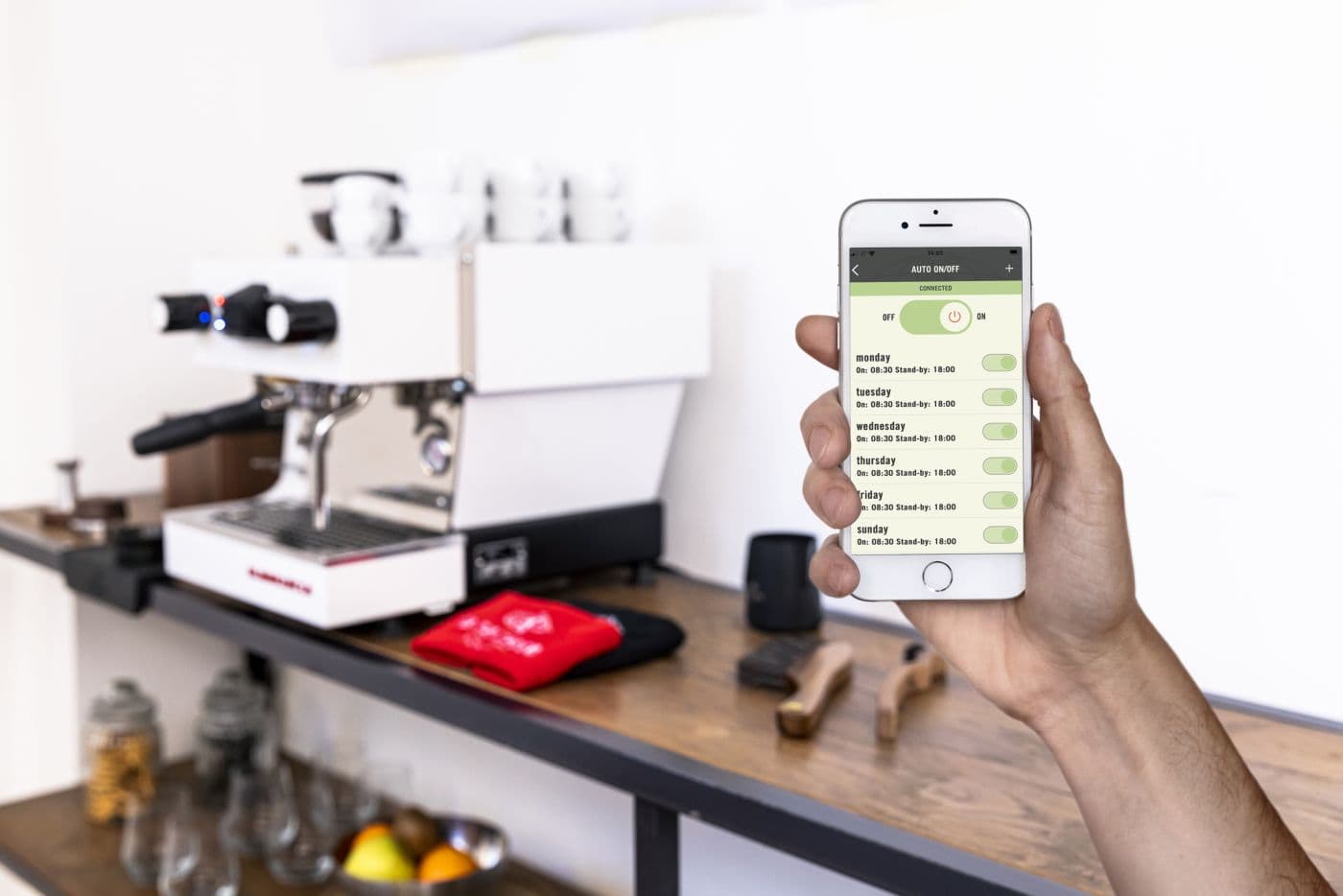 La Marzocco Home App — zapnutie stroja na diaľku z telefónu (foto: La Marzocco)
