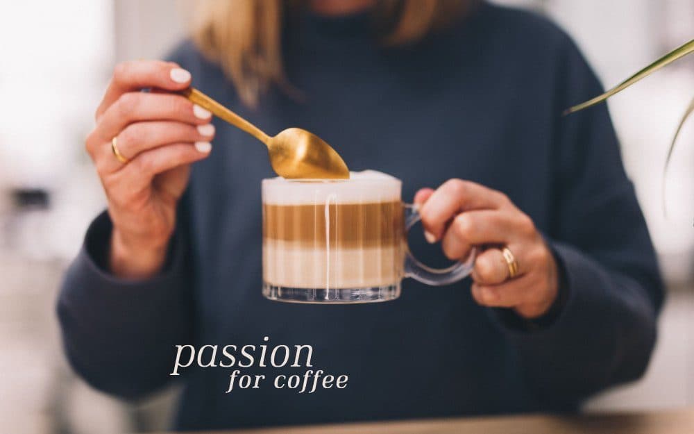 Latte macchiato s krémovou mliečnou penou z kávovaru Nivona